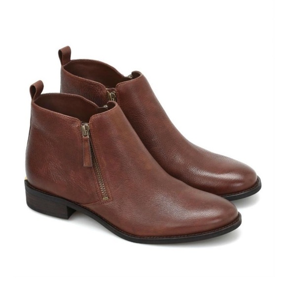 👞Shoes at a glance. See my closet for listings. - Picture 7 of 10